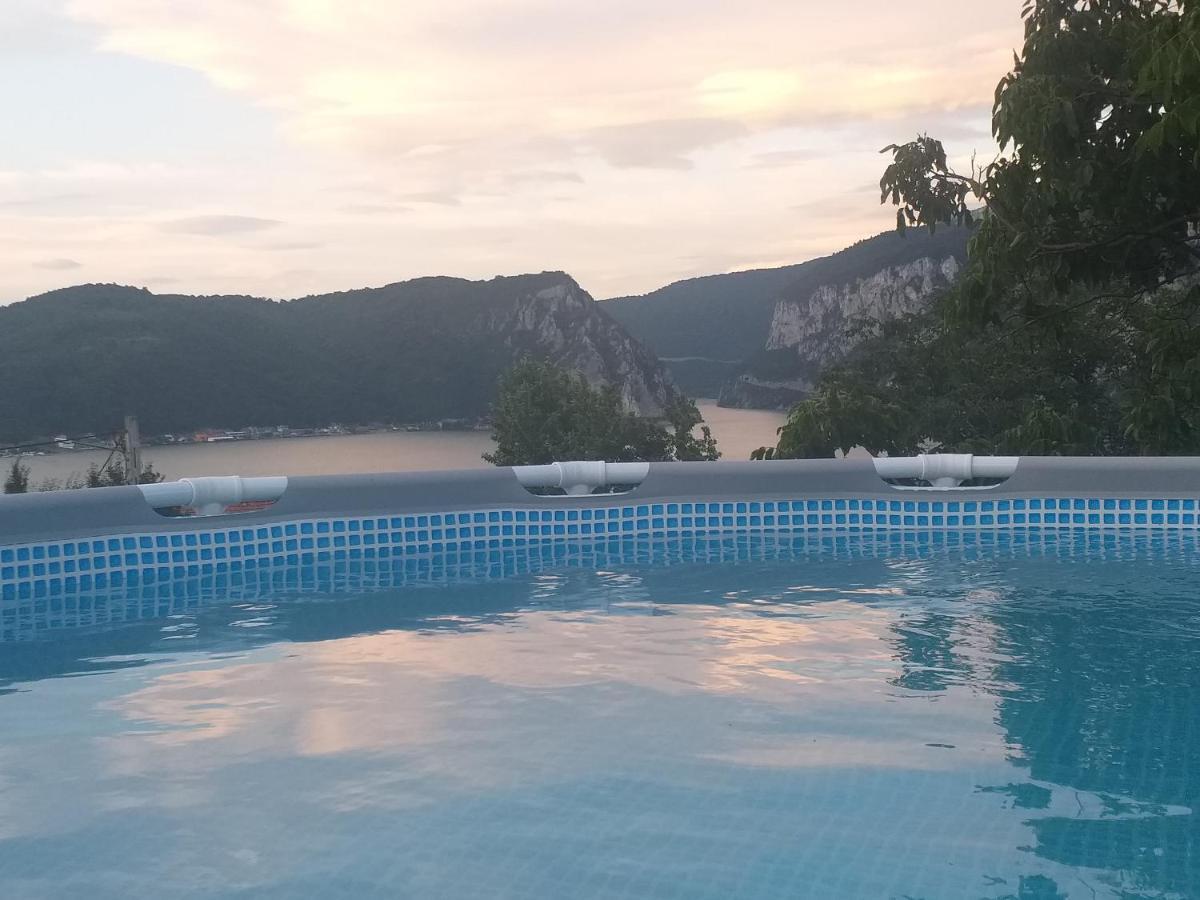 Casa De Vacanta Maga Dubova Exteriör bild